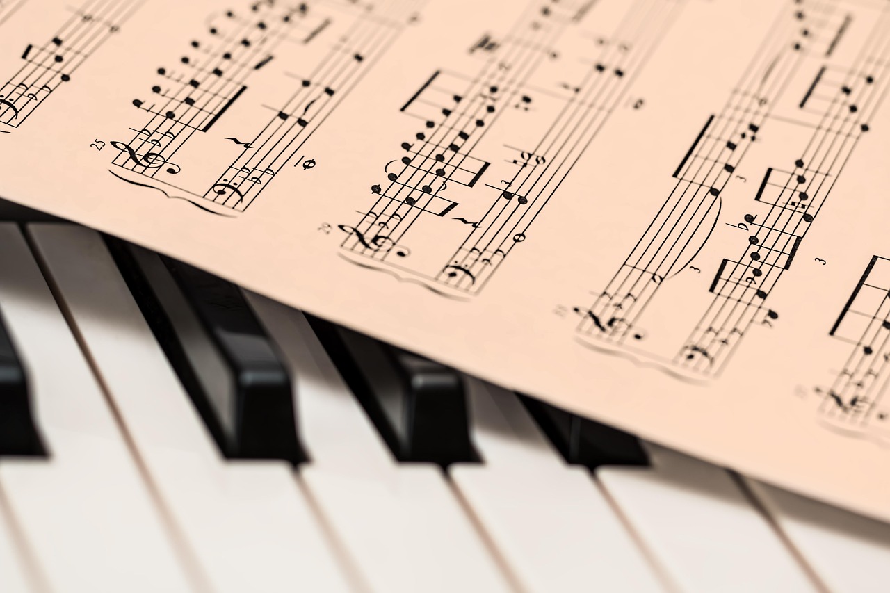 Crean un sistema que permite a personas con discapacidad tocar música con la mirada