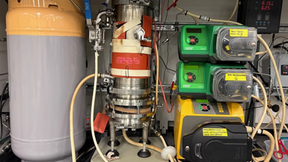 Investigadores desarrollan un método para obtener gas natural renovable directamente de las aguas residuales.